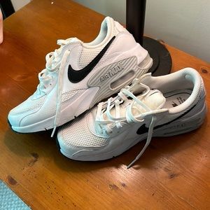 Women’s Nike Airmax